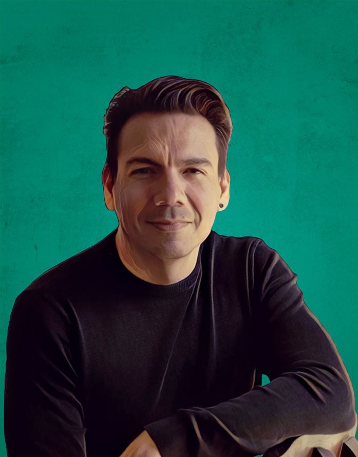 KRISOM YOGA<br> <small>ENTRENADOR</small>